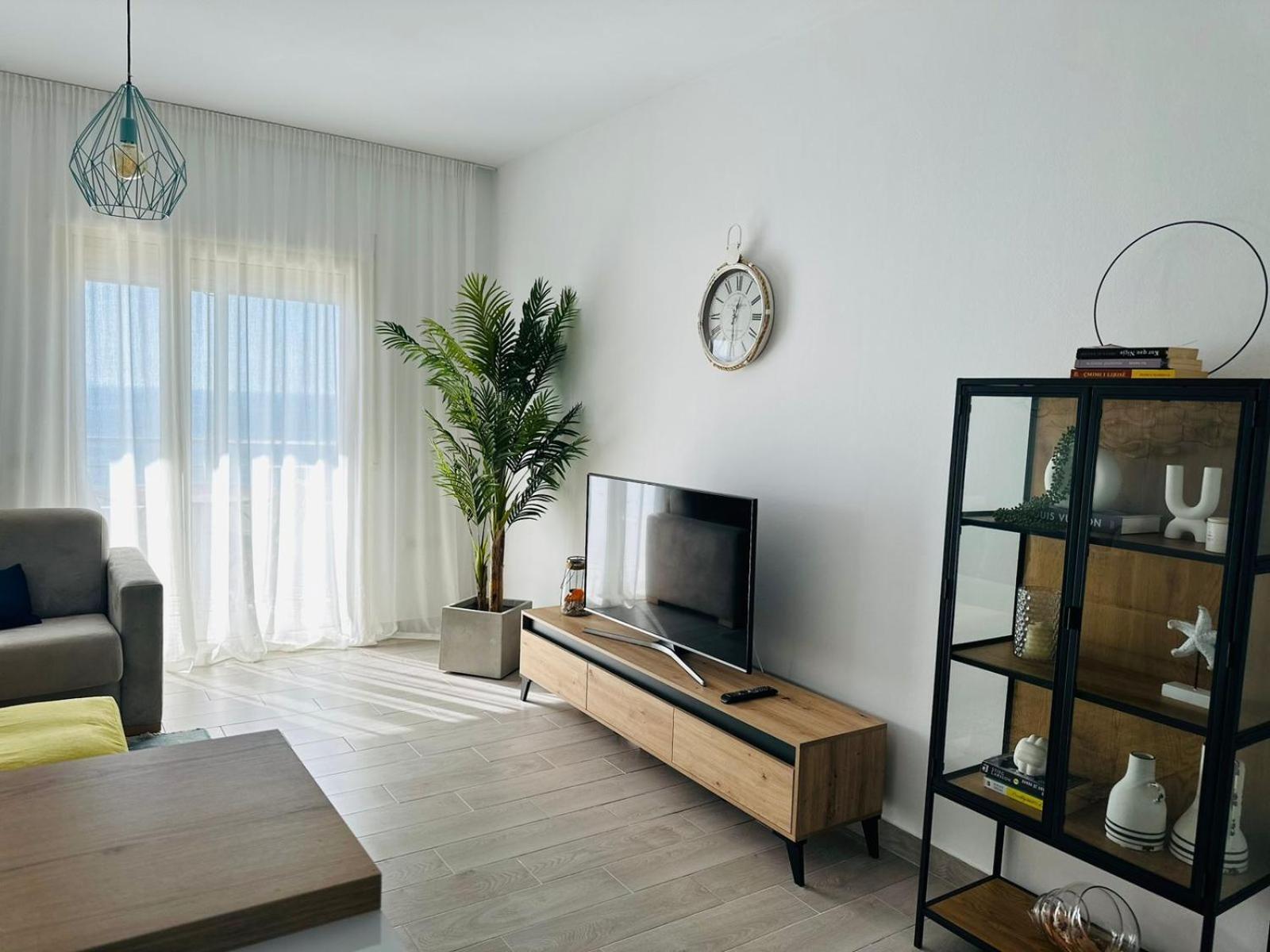 Sunny Hill Apartment Vlore Ngoại thất bức ảnh